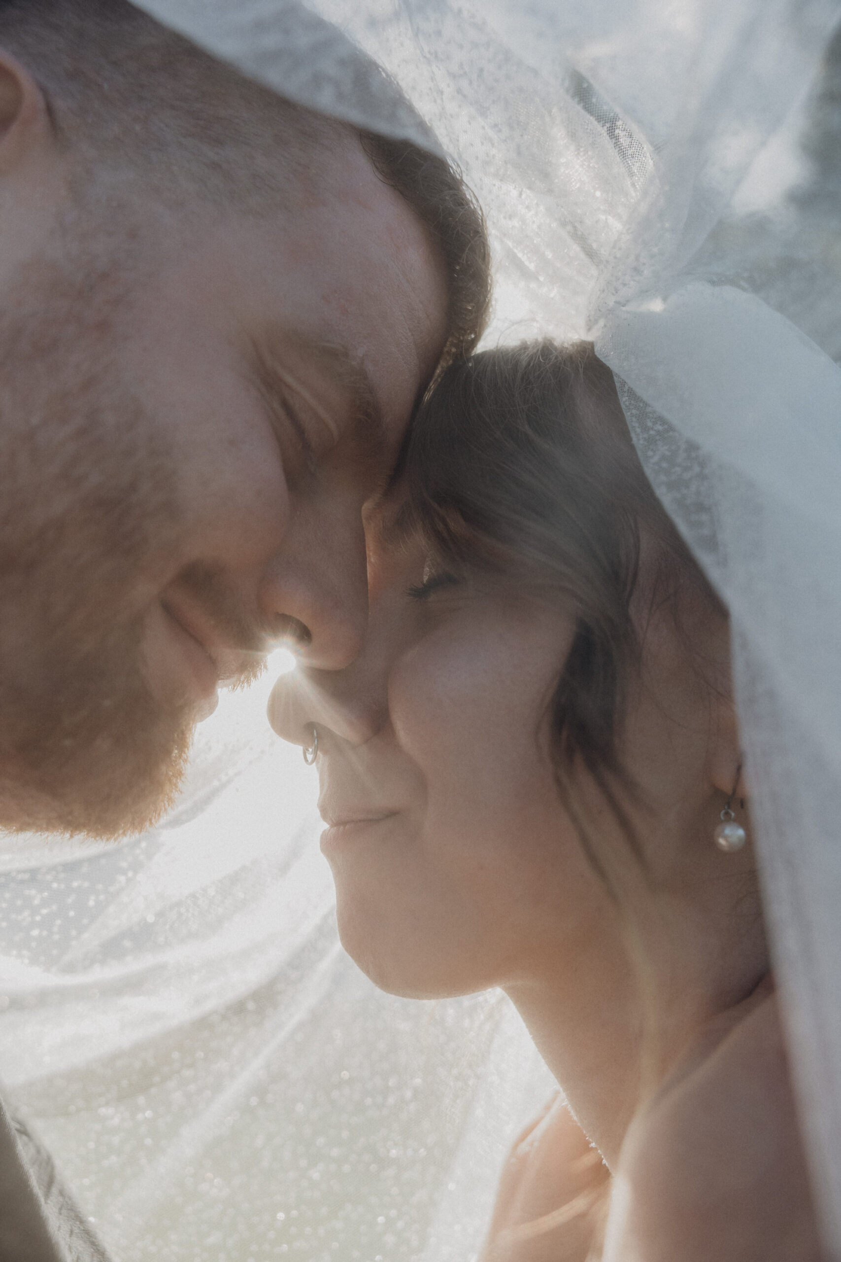 close up Schleier Hochzeitspaar Herbertshof bei Leipzig
